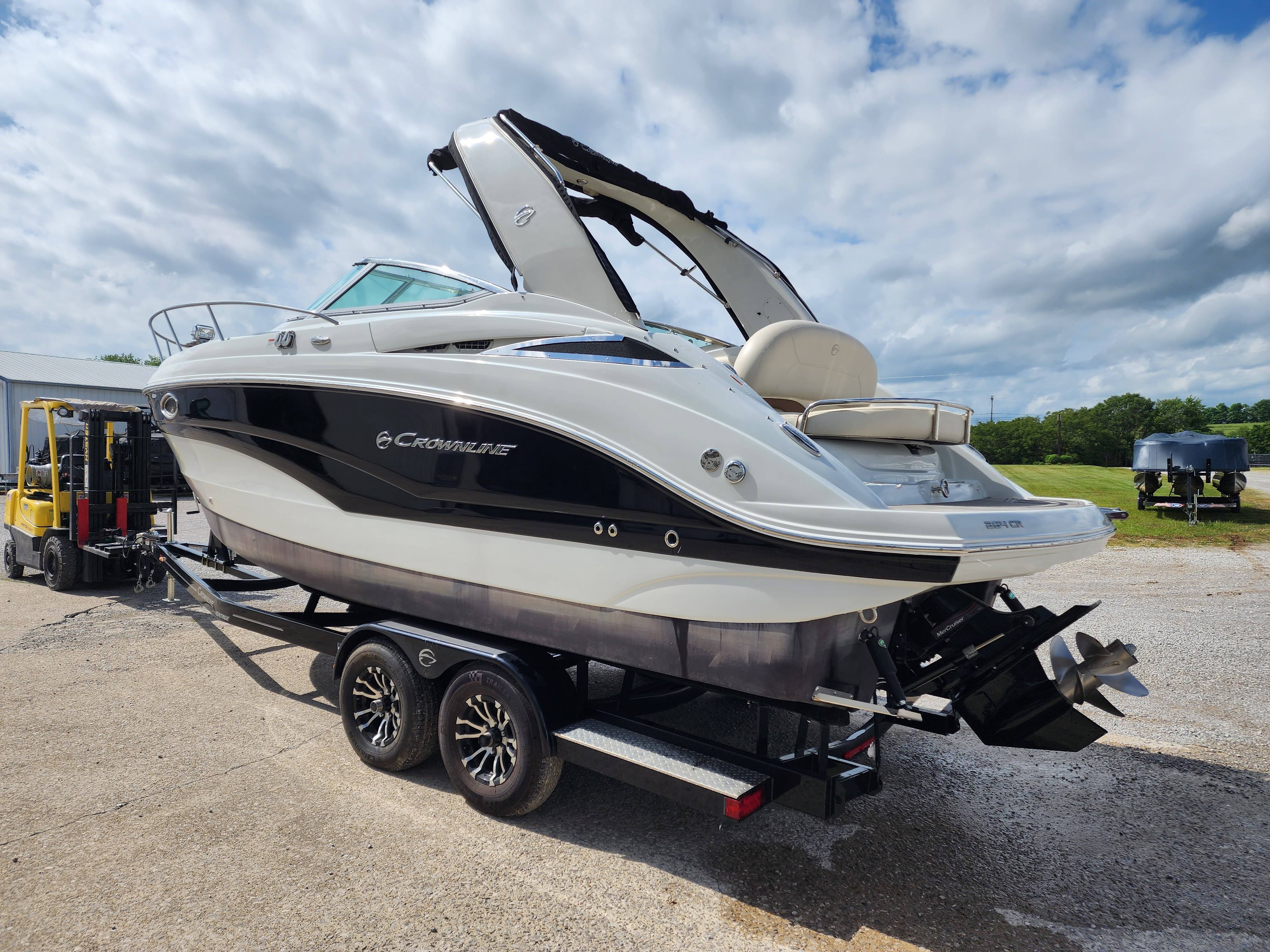 2021 Crownline 264CR in bronston KY