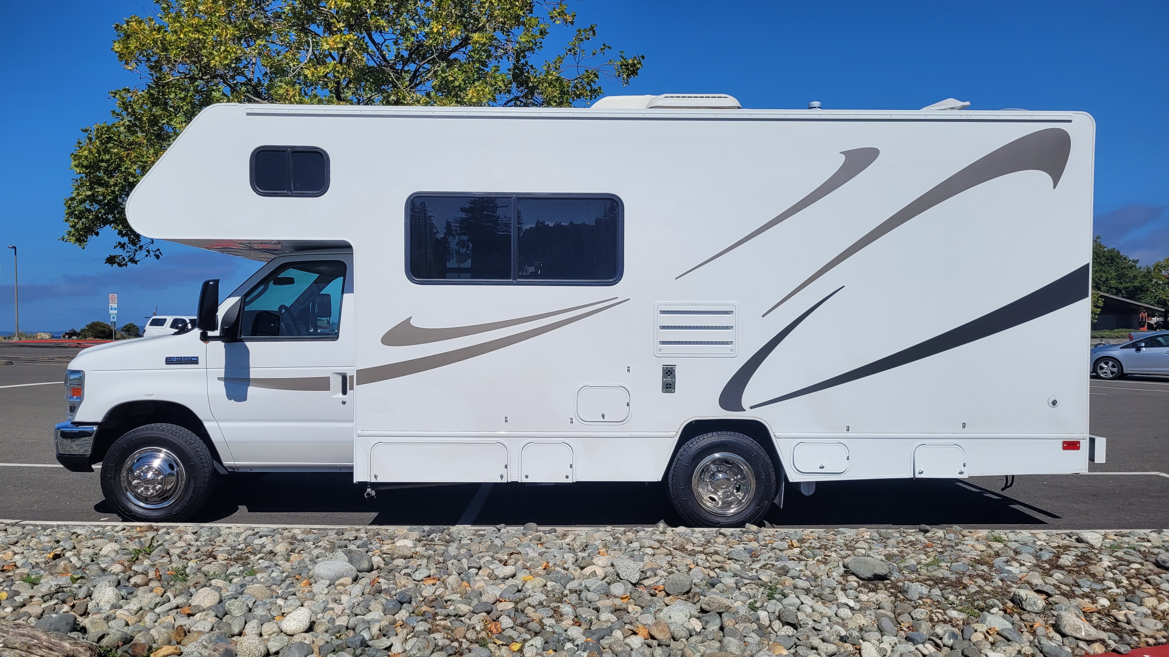 2021 Winnebago MINNIE WINNIE 325AR in everett WA