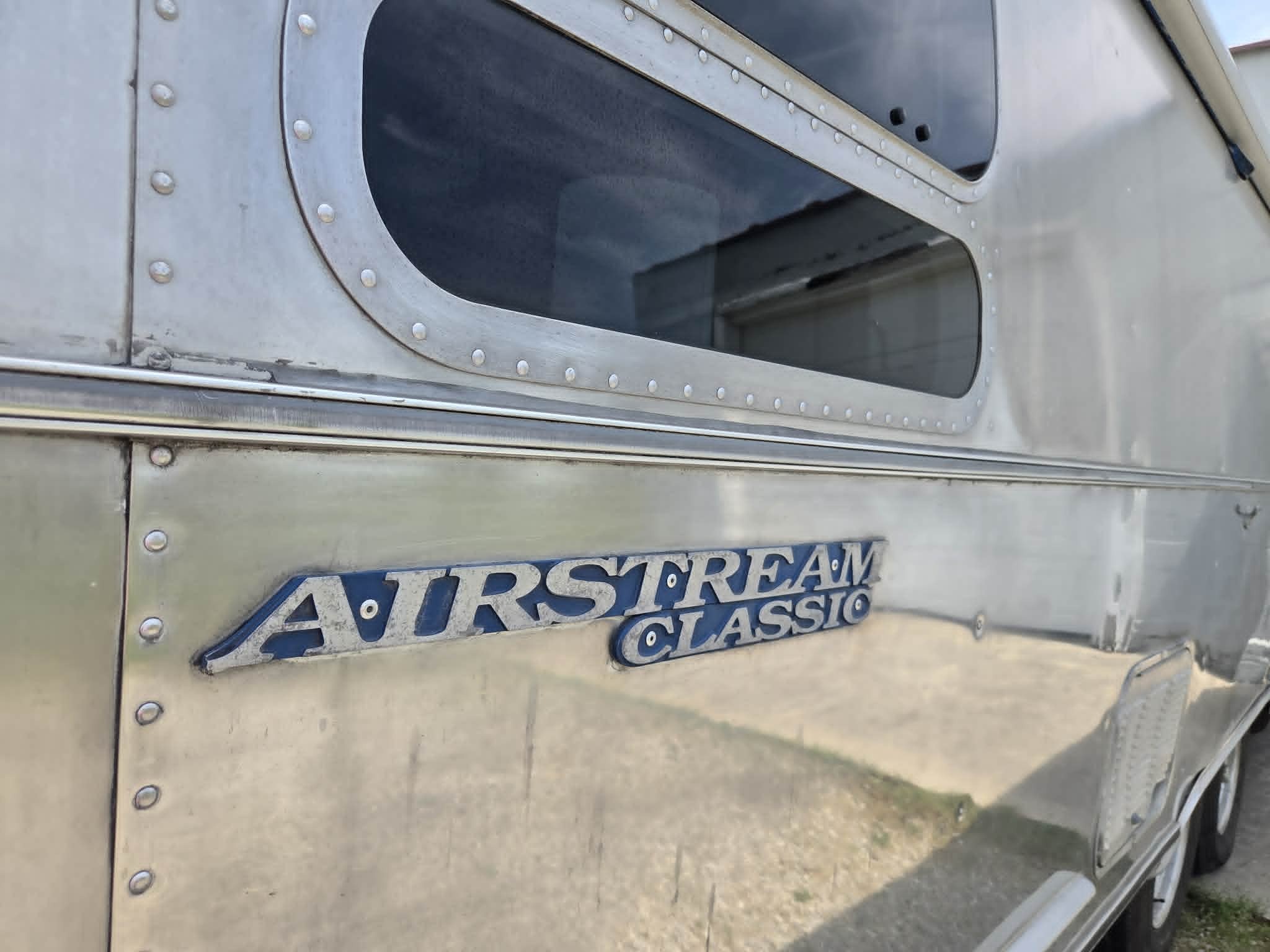 1994 Airstream EXCELLA 25 in deerfield MI