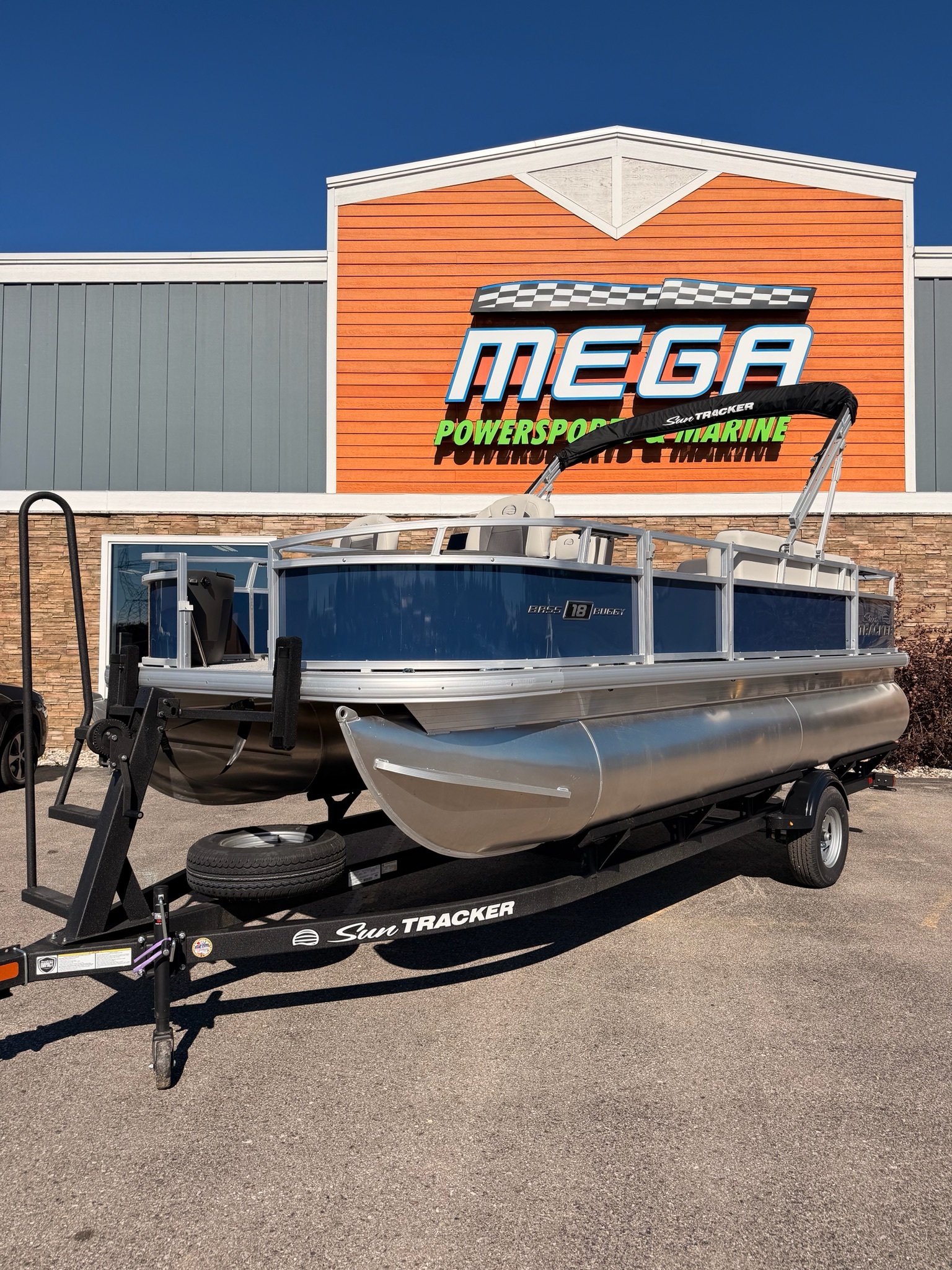 2026 Sun Tracker Bass Buggy 18 DLX in