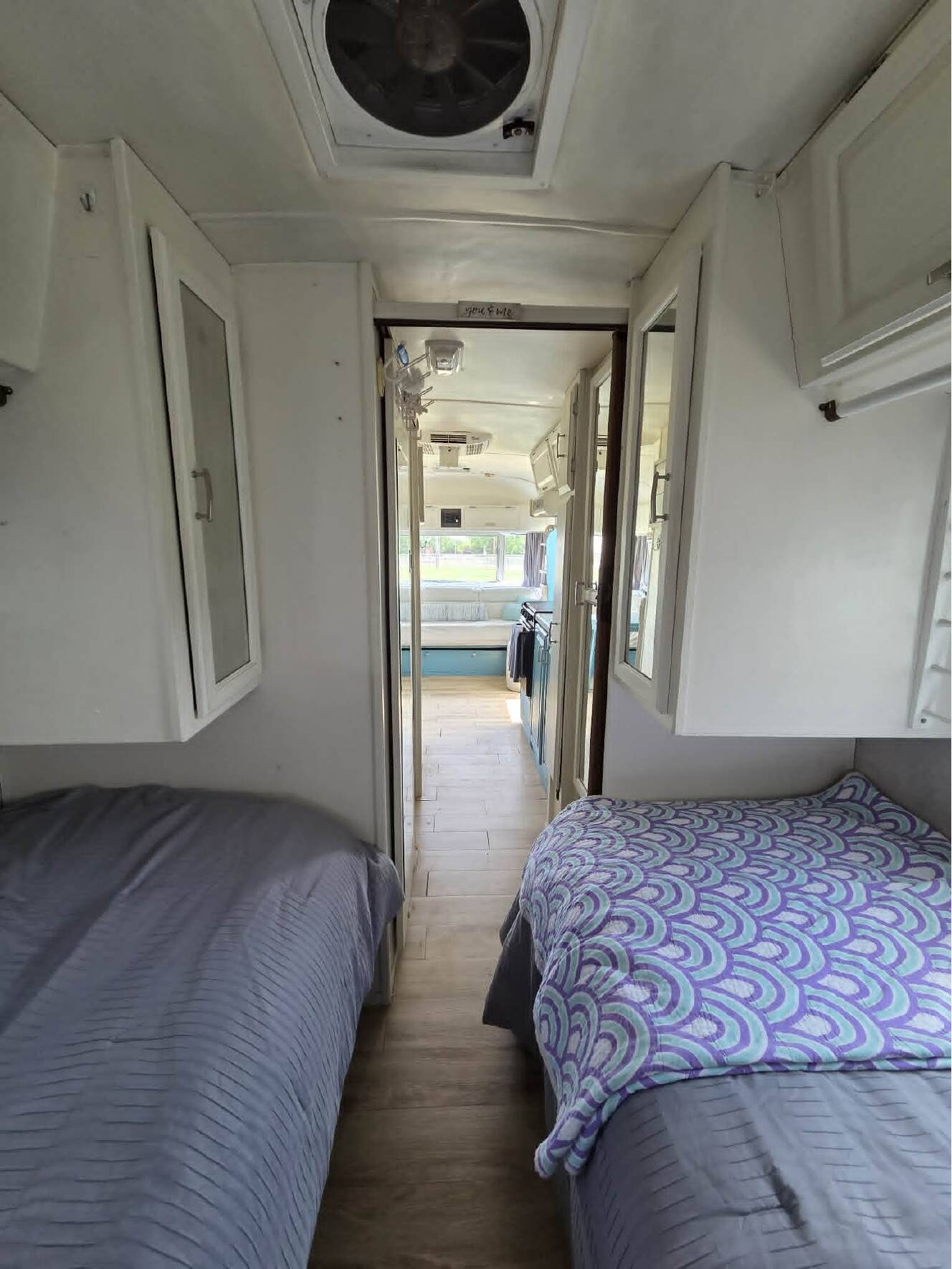 A photo of this 1994 Airstream EXCELLA 25