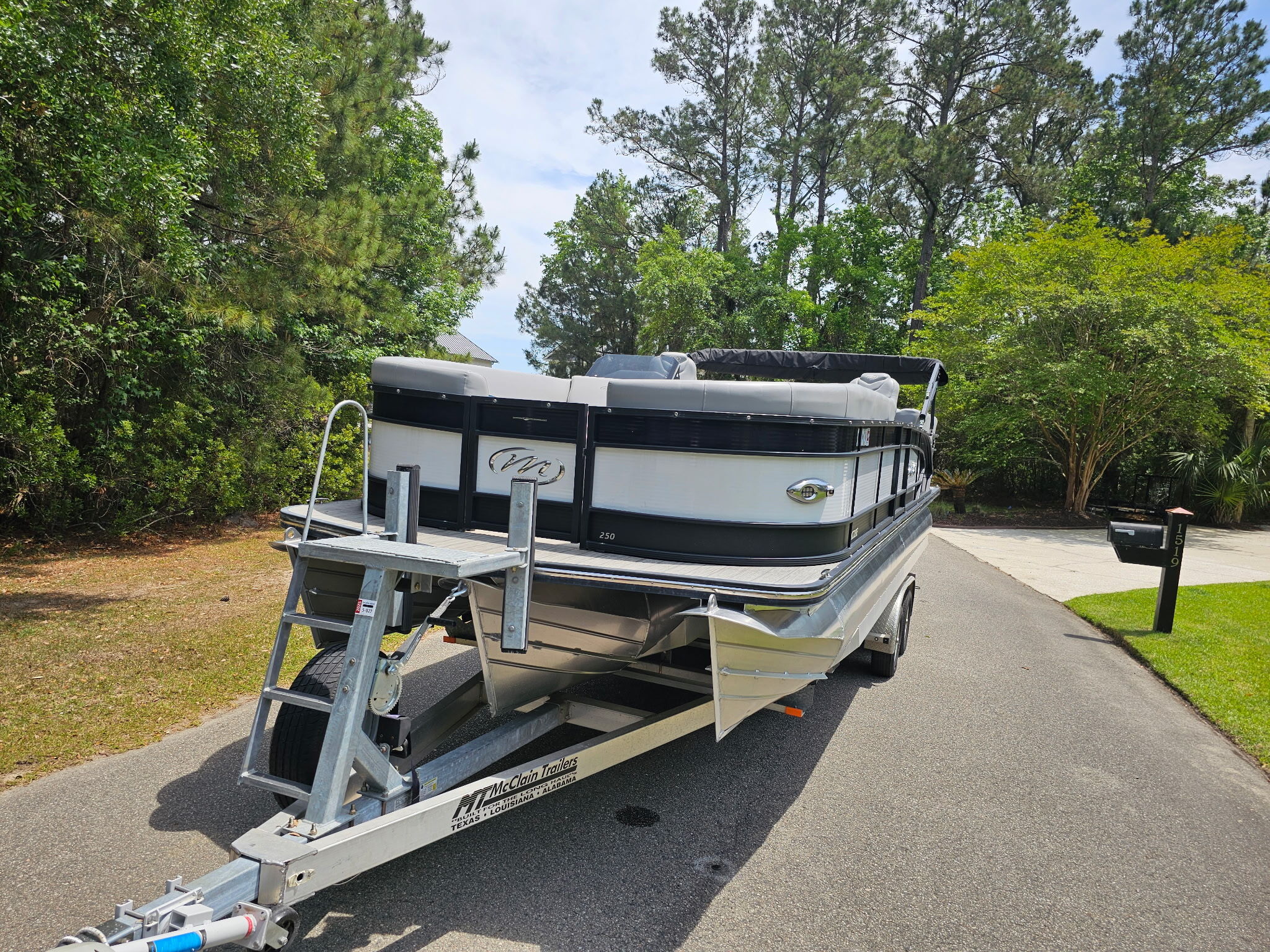 View more photos of this listing