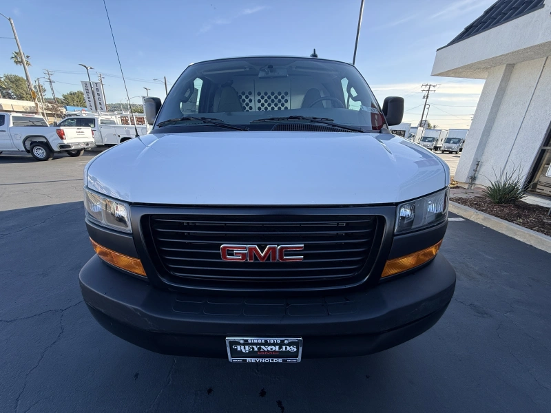 2025 GMC SAVANA 2500 V6 GAS