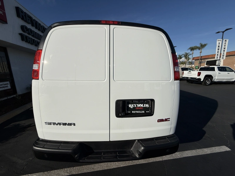 2025 GMC SAVANA 2500 V6 GAS