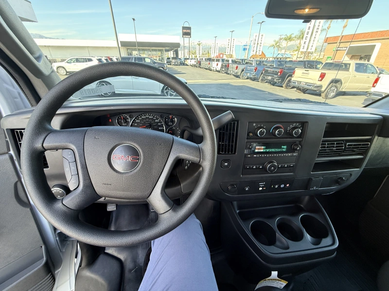 2025 GMC SAVANA 2500 V6 GAS