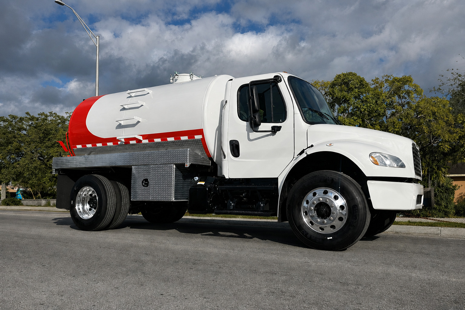 2017 FREIGHTLINER BUSINESS CLASS M2 in Hialeah, FL