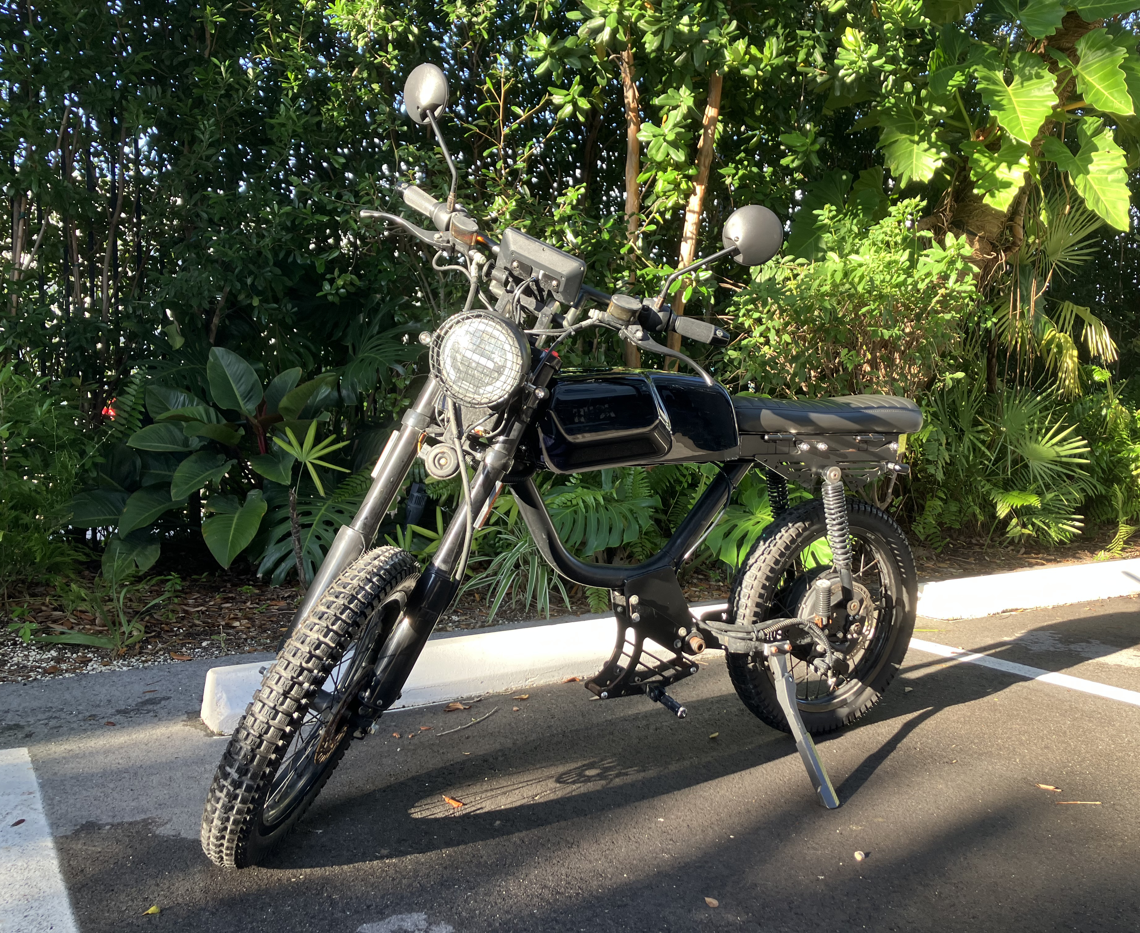 2021 Huck Cycles STINGER - MIDNIGHT EDITION in Miami, FL