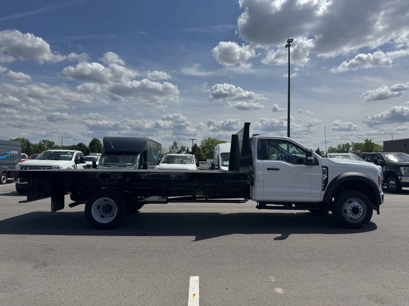 2025 FORD F550