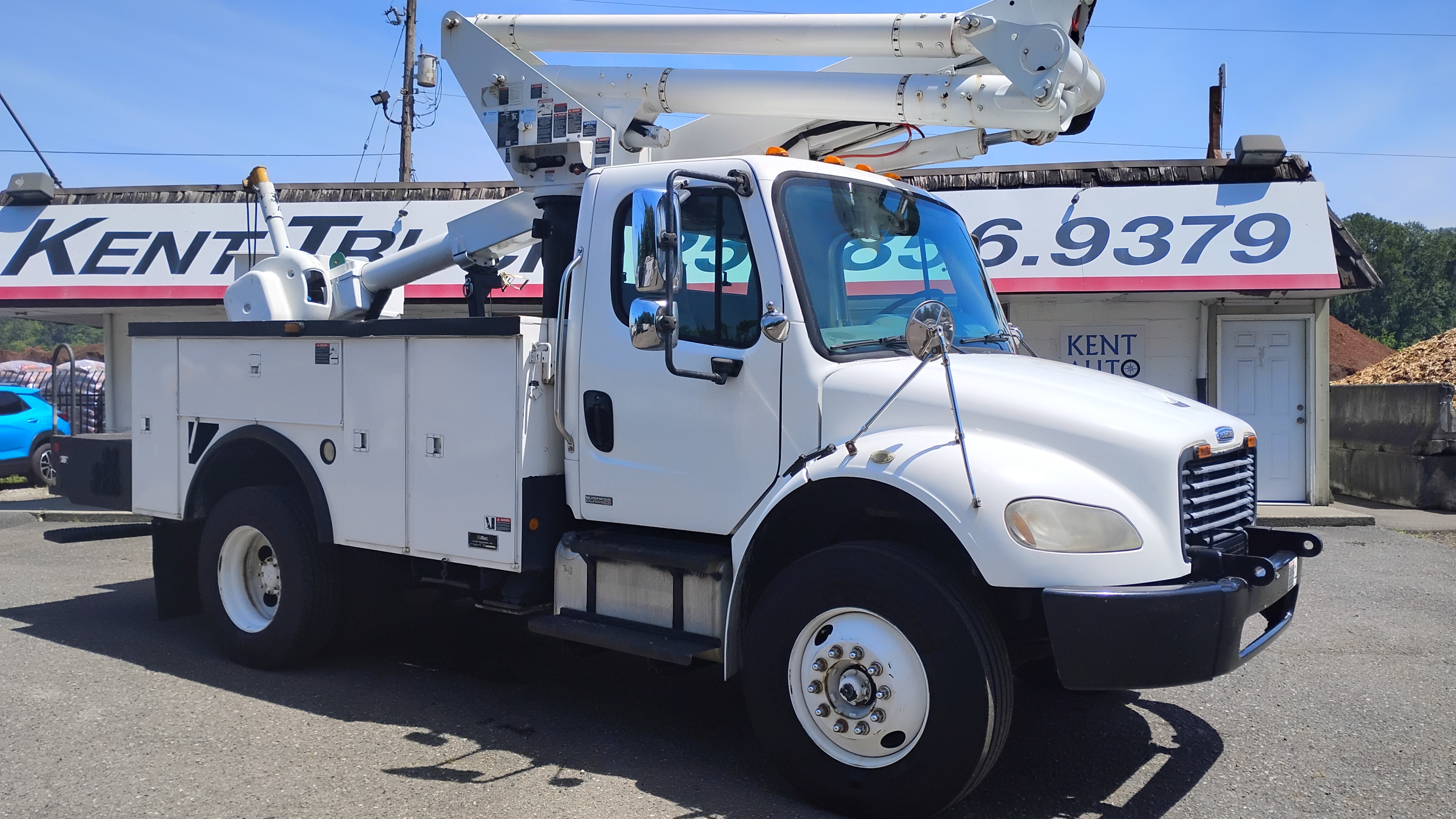2007 FREIGHTLINER BUSINESS CLASS M2 106 in Kent, WA