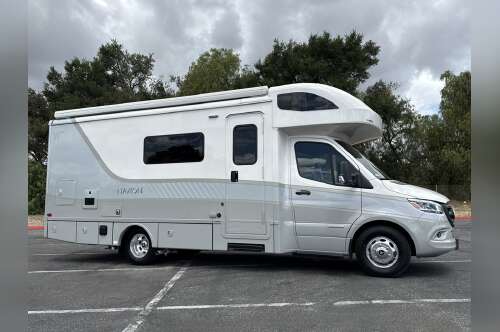 2027 Winnebago NAVION 24D in thousand oaks CA