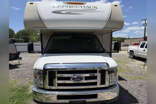 2018 Coachmen LEPRECHAUN 319MB in red oak TX