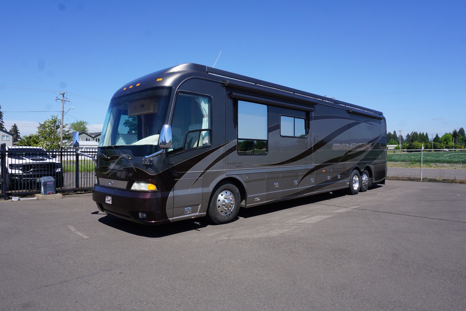 2007 Country Coach MAGNA in junction city OR