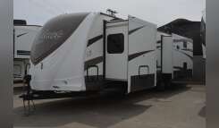 2017 Forest River WILDCAT 323TSX RV