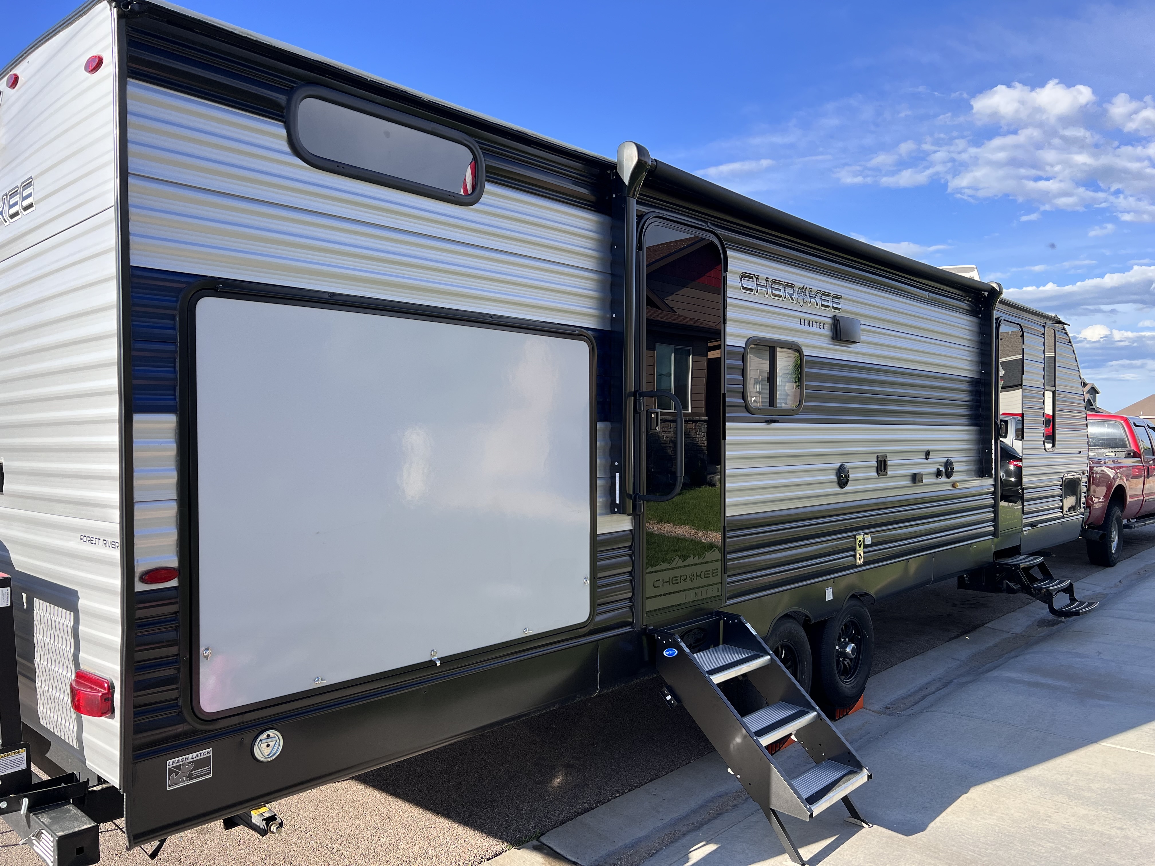 2022 Forest River CHEROKEE 294GEBG RV
