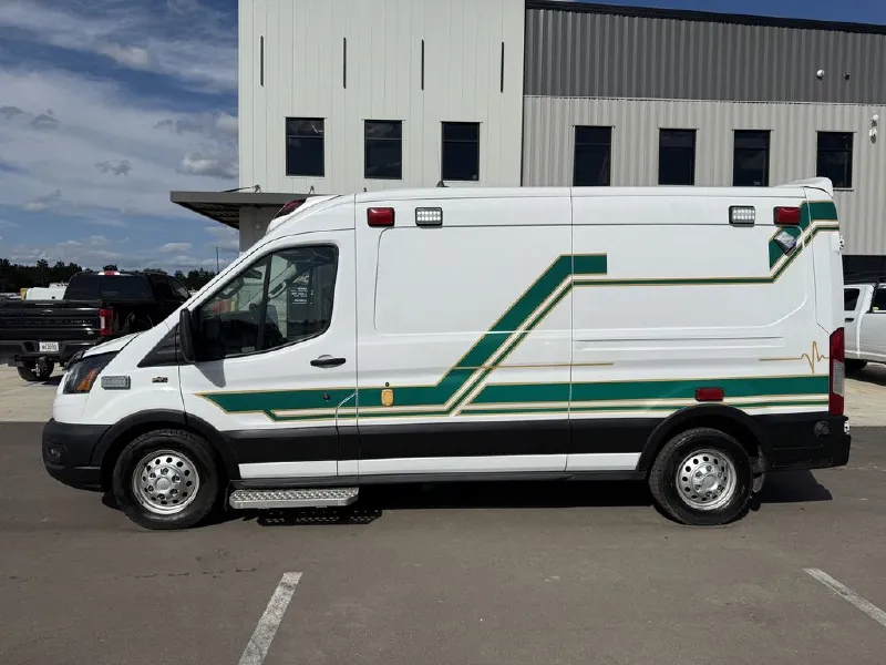2021 FORD TRANSIT AWD DEMERS AMBULANCE