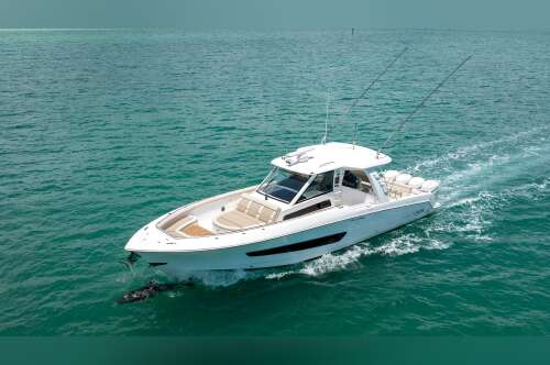 2017 Boston Whaler 420 Outrage in cape coral FL