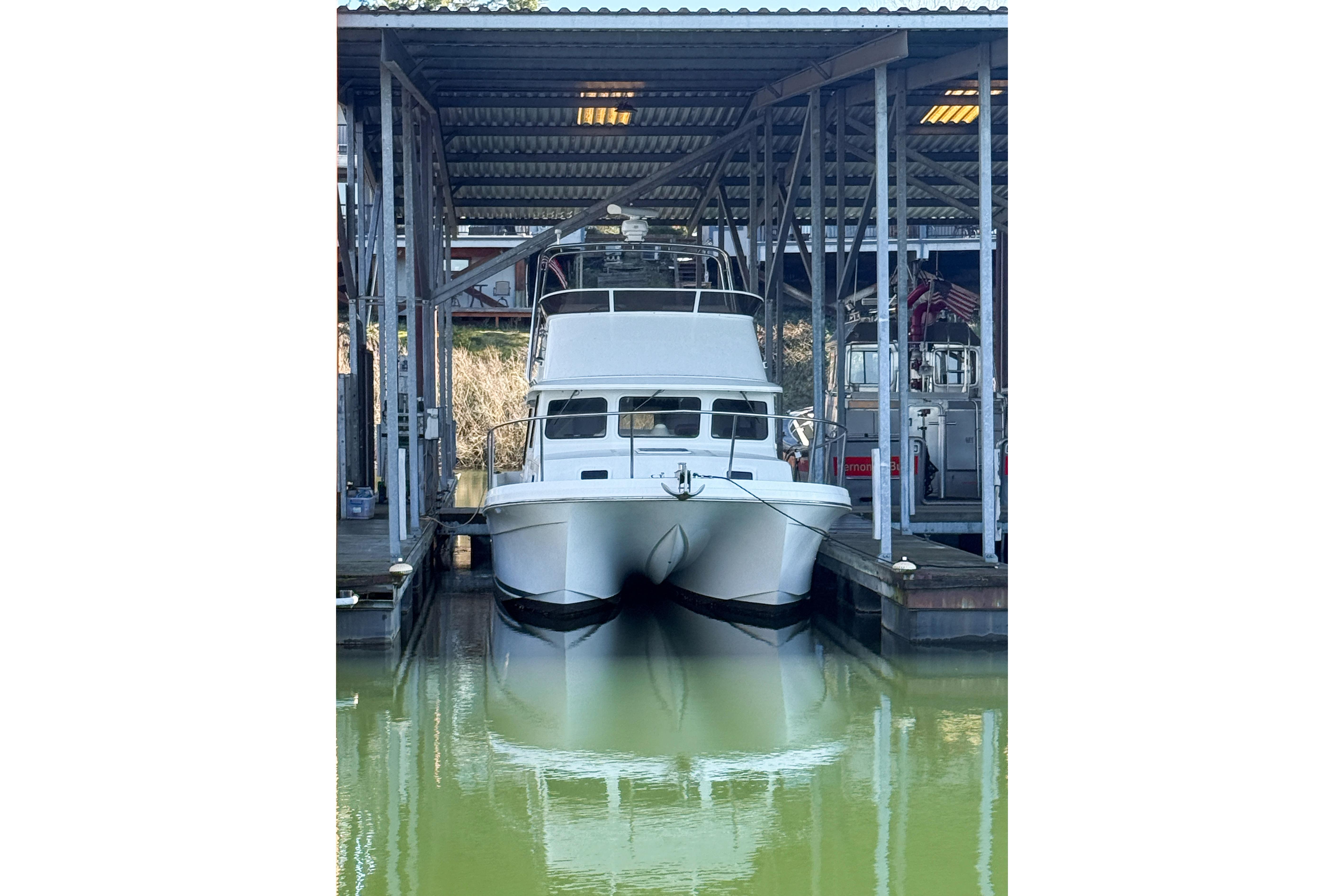 2003 Seasport Pacific 3200 in portland OR