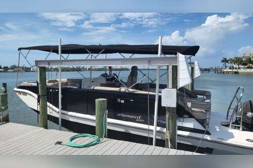 2016 Bayliner Deck Boat Element XR7 in indian rocks beach FL