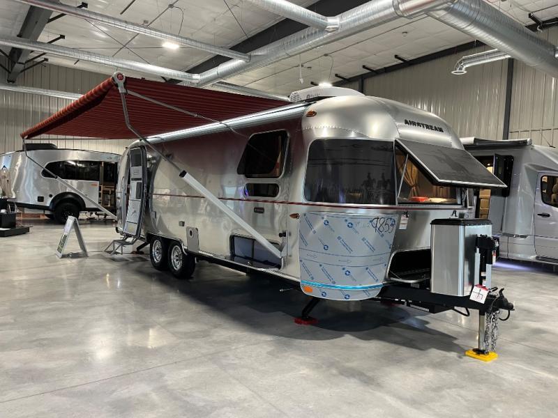 2026 Airstream Stetson + 6666 Special Edition Twin Bed in traverse city MI