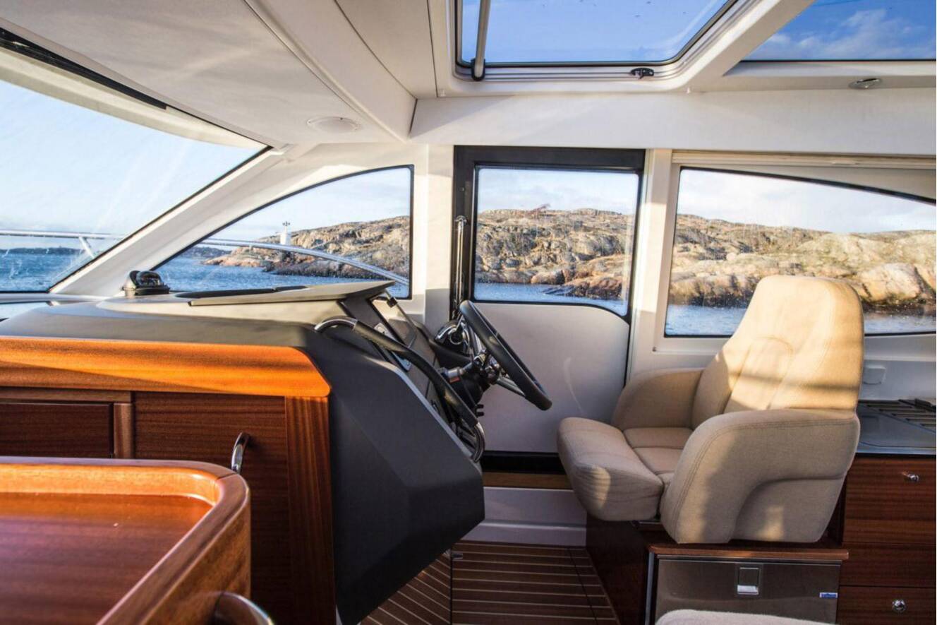 A photo of this 2024 Nimbus 305 Coupe