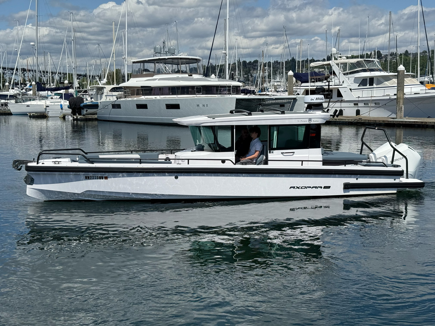 2022 Axopar 28 CABIN in seattle WA