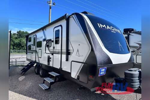 2025 Grand Design Imagine 2470BH in cleburne TX