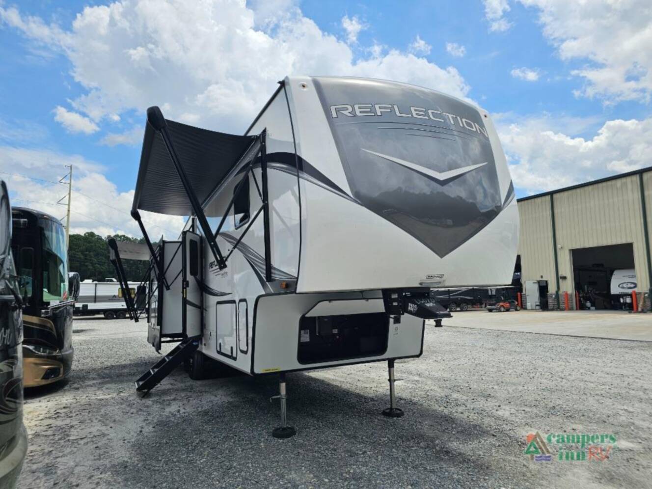 A photo of this 2024 Grand Design Reflection 320MKS