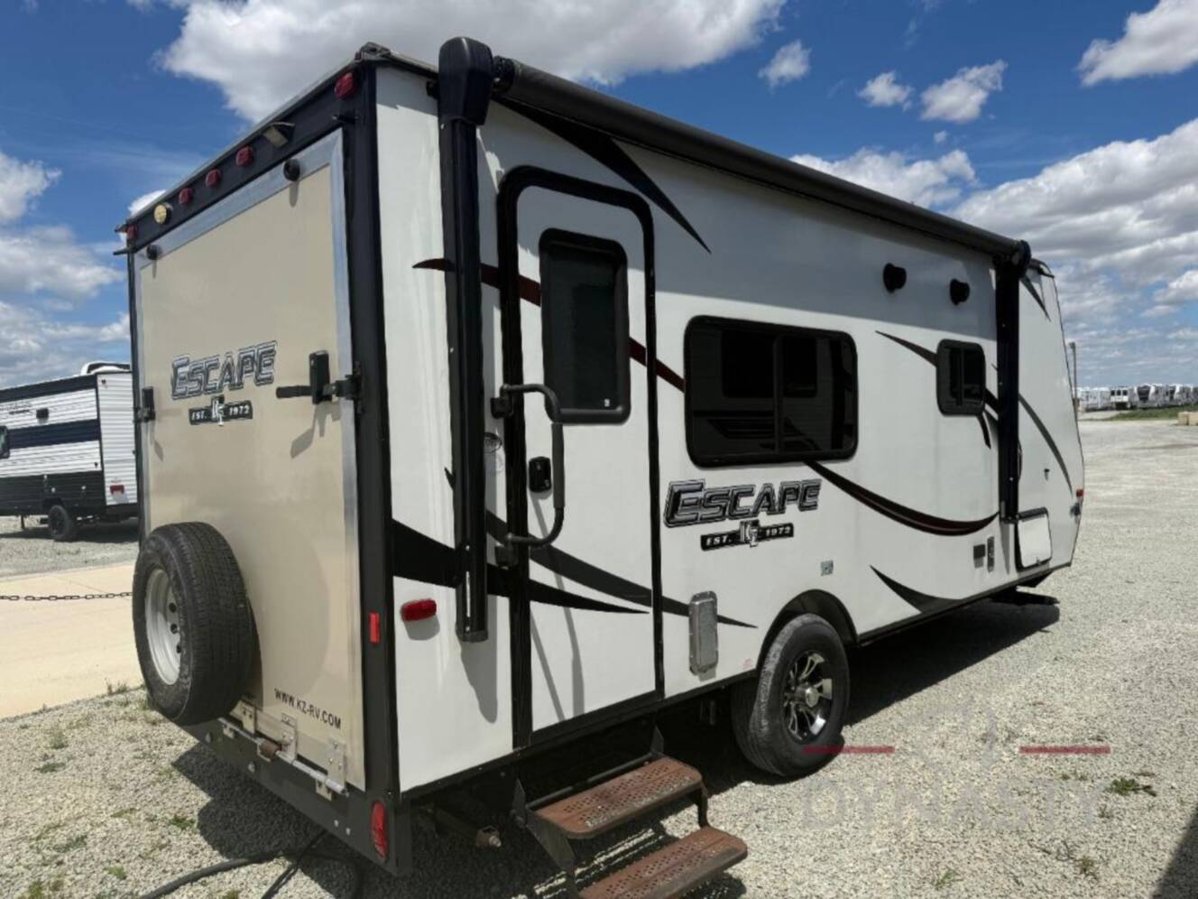 A photo of this 2019 Kz Escape E180TH