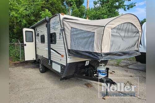 2018 Coachmen Rv Clipper Ultra-Lite 16RBD in topeka KS