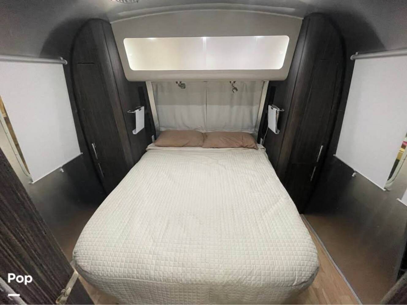 A photo of this 2017 Airstream International Signature 28RB