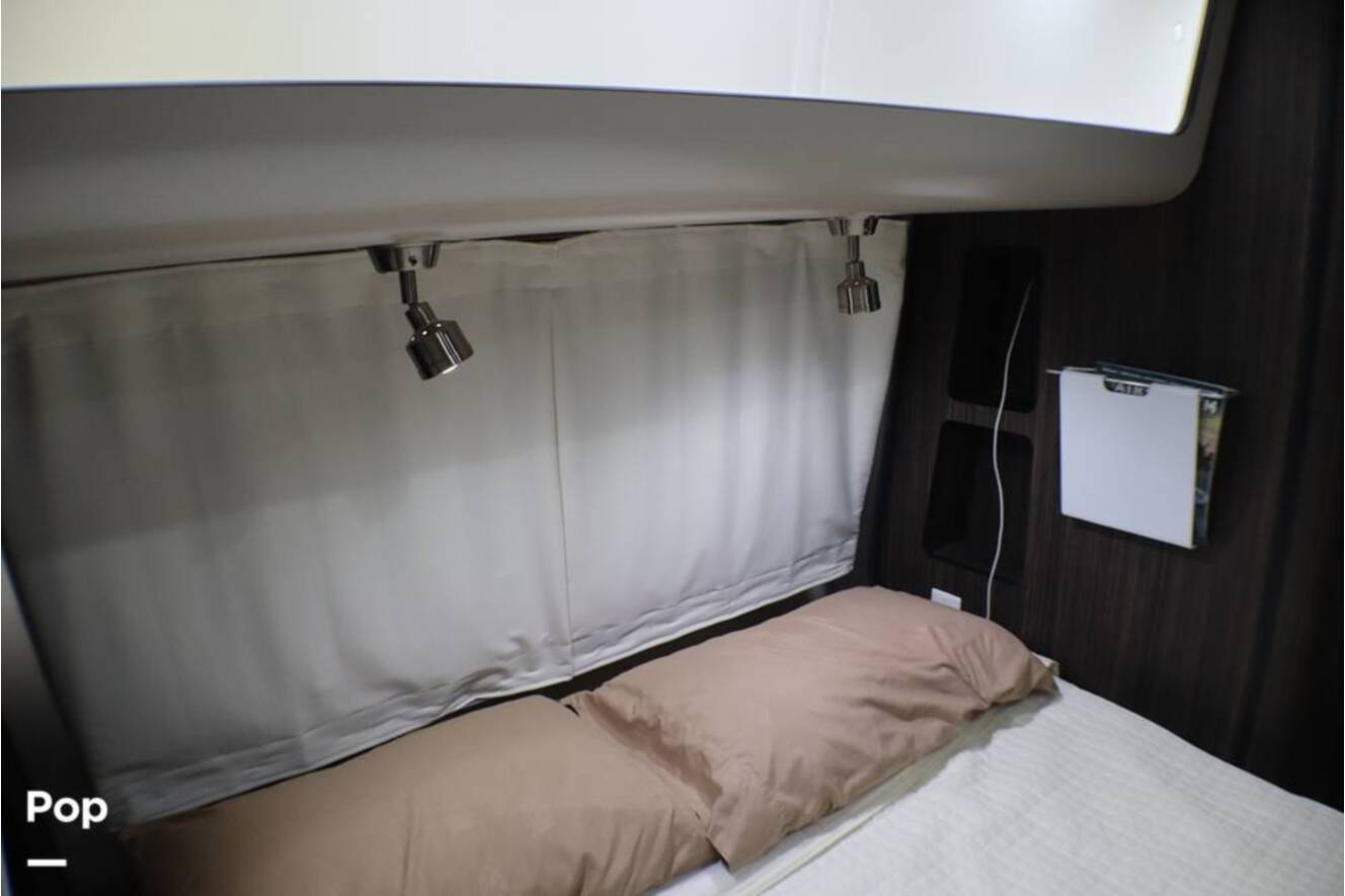A photo of this 2017 Airstream International Signature 28RB