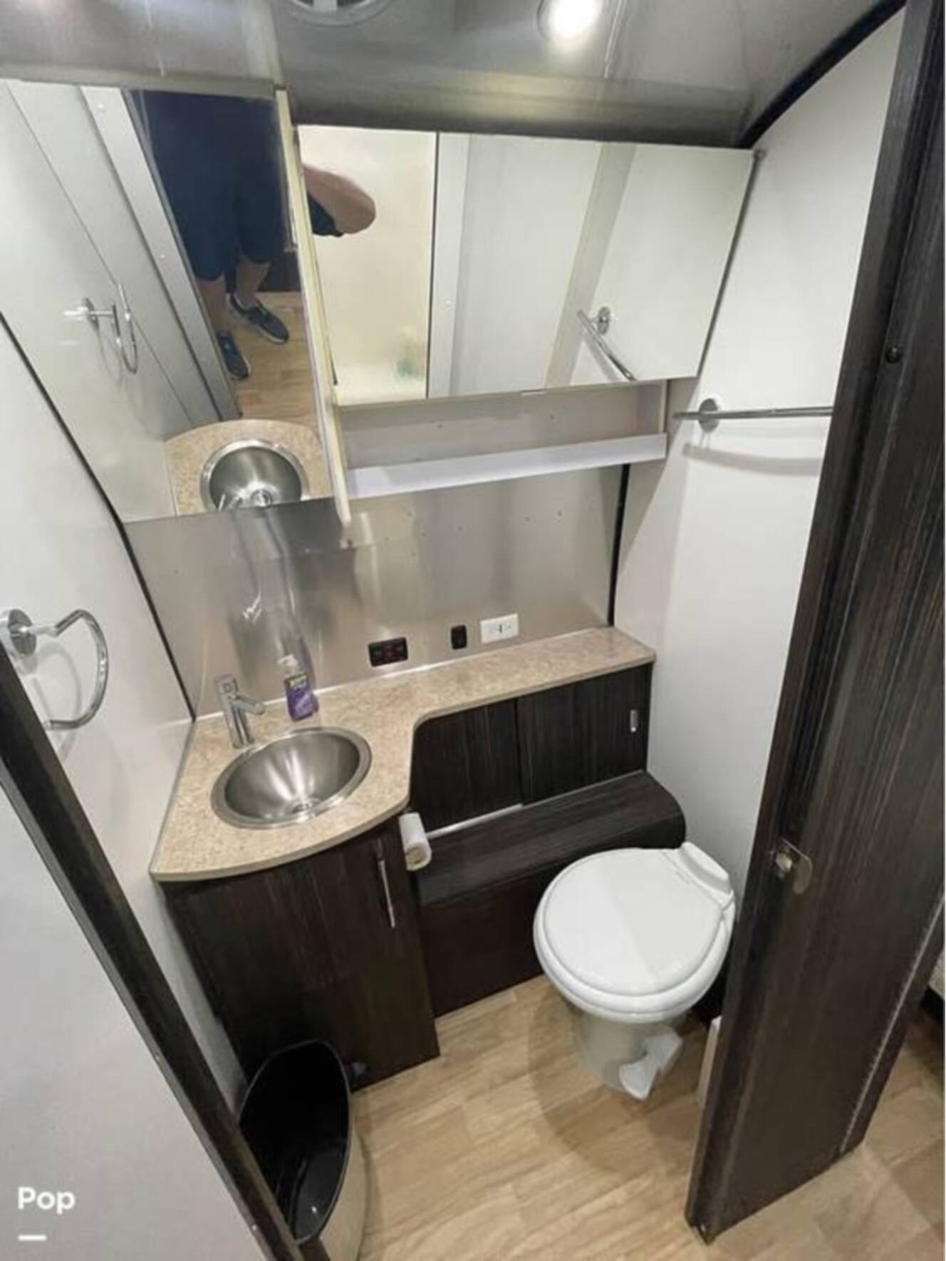 A photo of this 2017 Airstream International Signature 28RB