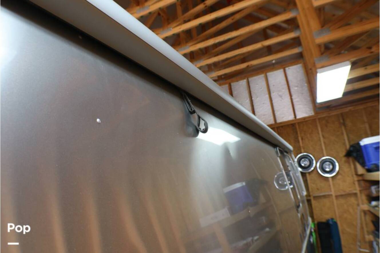 A photo of this 2017 Airstream International Signature 28RB