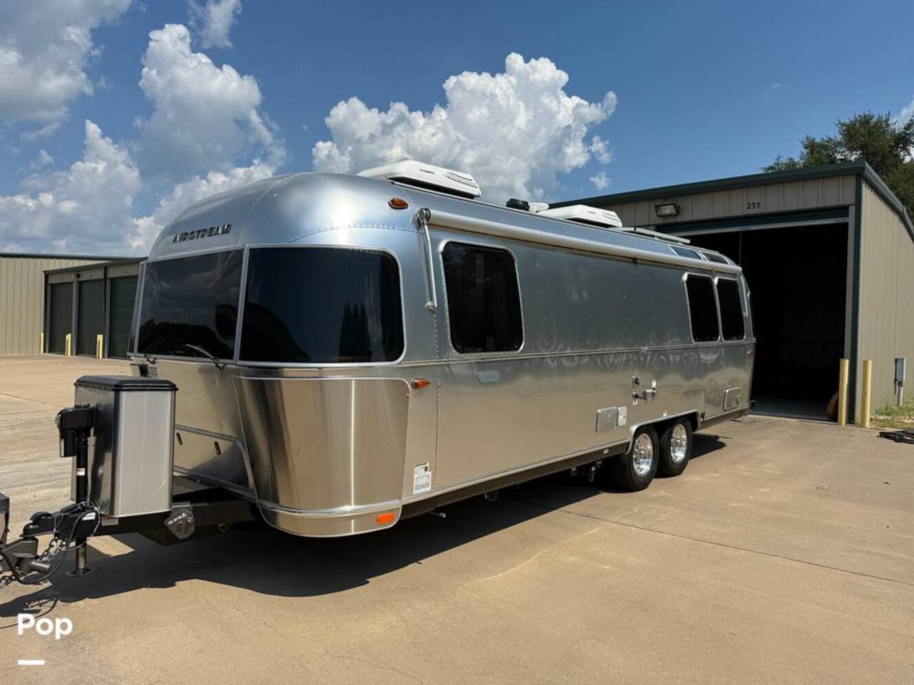A photo of this 2021 Airstream Globetrotter 27FB