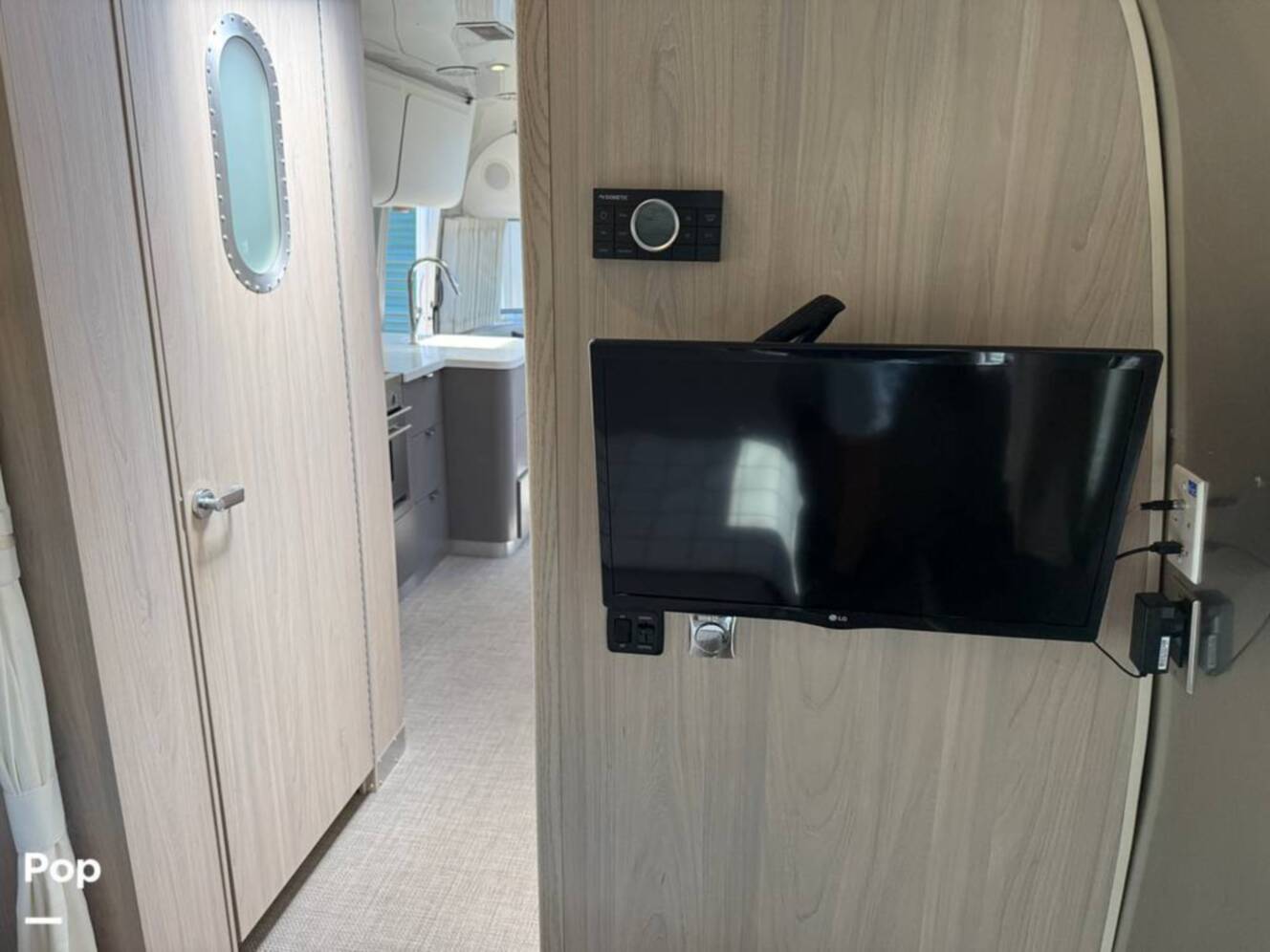 A photo of this 2021 Airstream Globetrotter 27FB