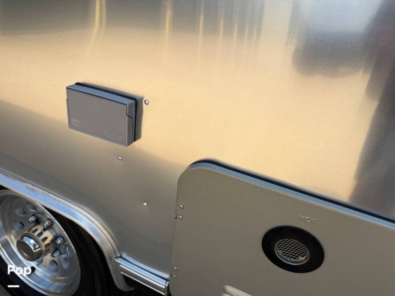 A photo of this 2021 Airstream Globetrotter 27FB
