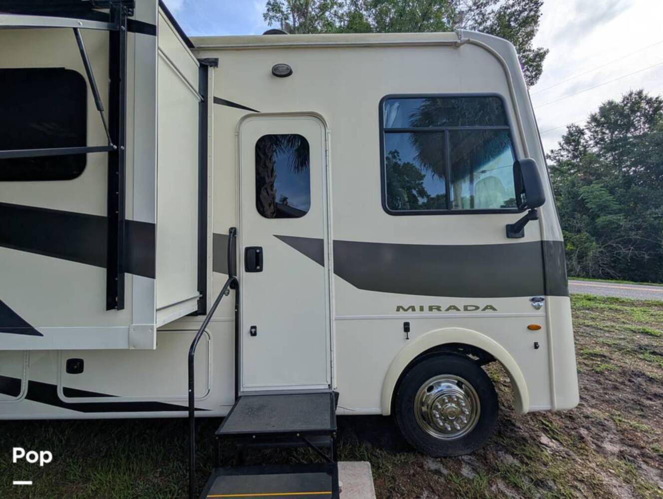 A photo of this 2022 Coachmen Mirada 350S