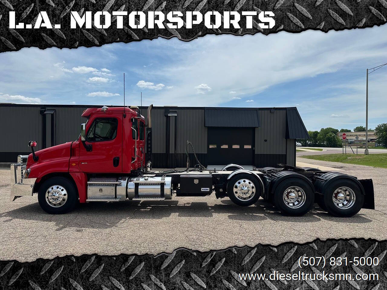 2017 FREIGHTLINER CASCADIA 125 in Windom, MN