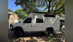 2010 Ford E350 4X4 SPORTSMOBILE RV