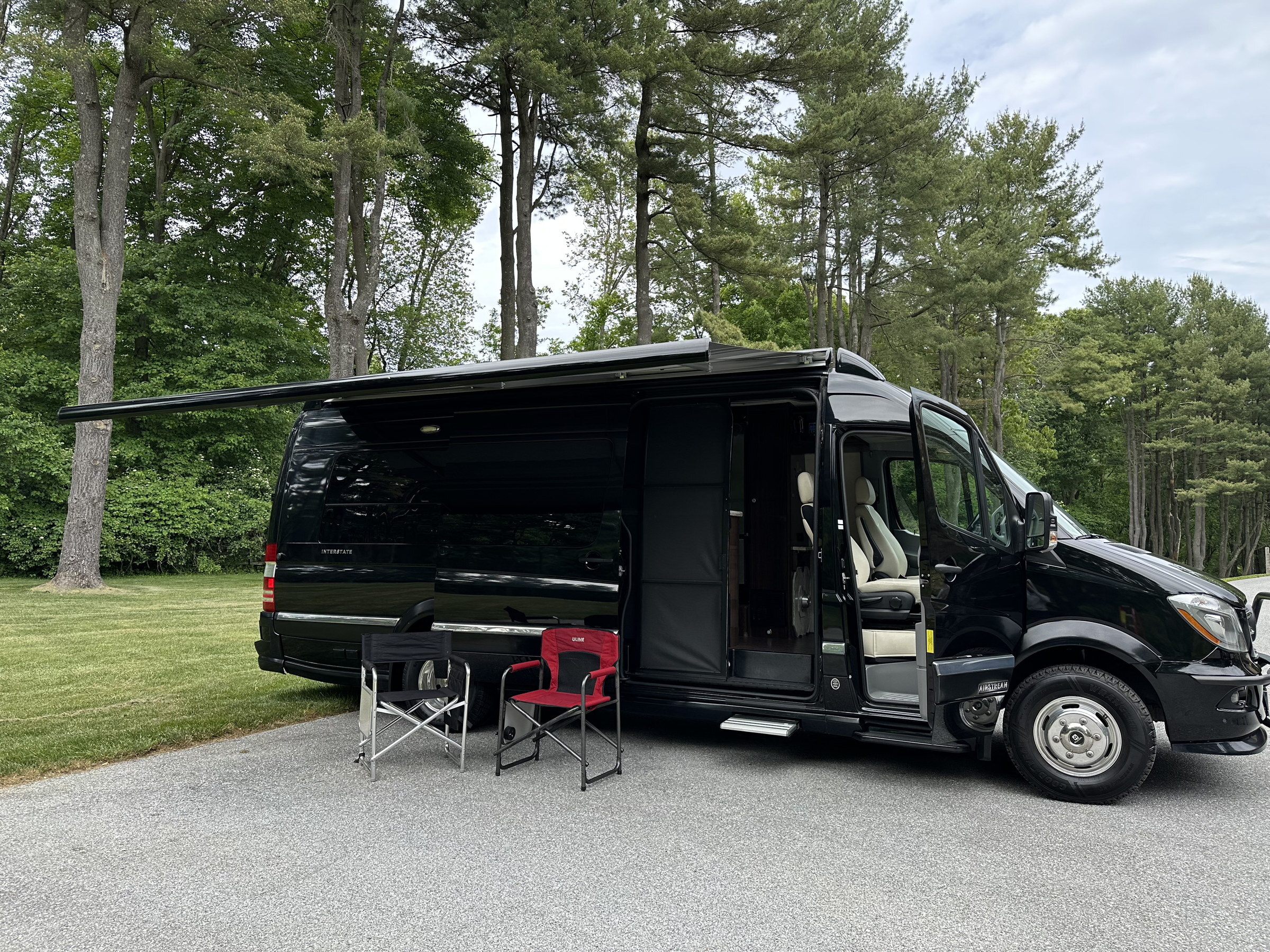 2018 Airstream INTERSTATE GRAND TOUR EXT 3500 4WD in newtown square PA