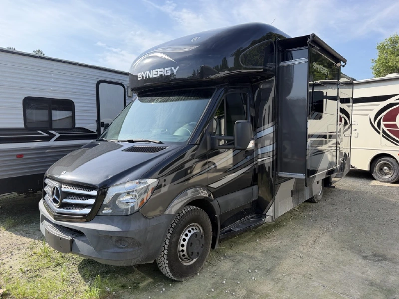 2016 THOR MOTOR COACH