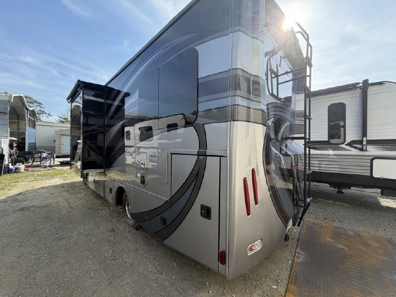 2016 THOR MOTOR COACH SYNERGY TT24