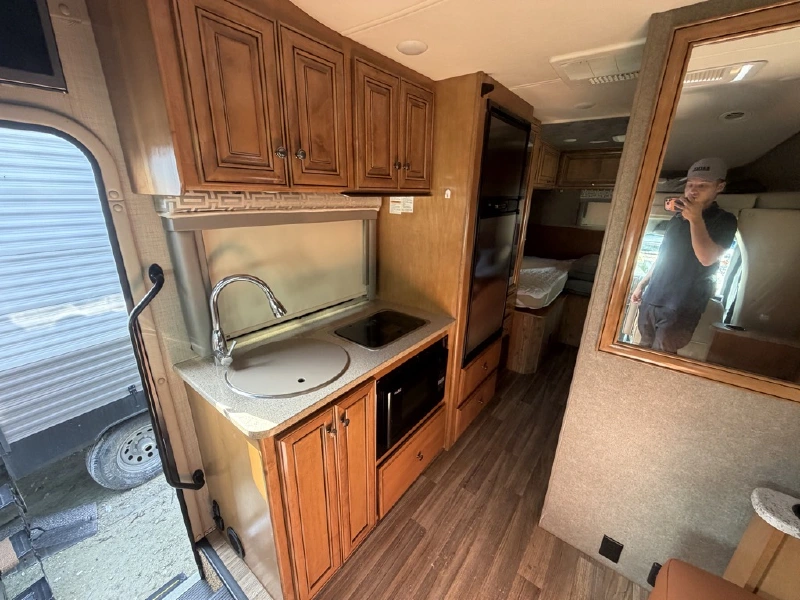 2016 THOR MOTOR COACH SYNERGY TT24