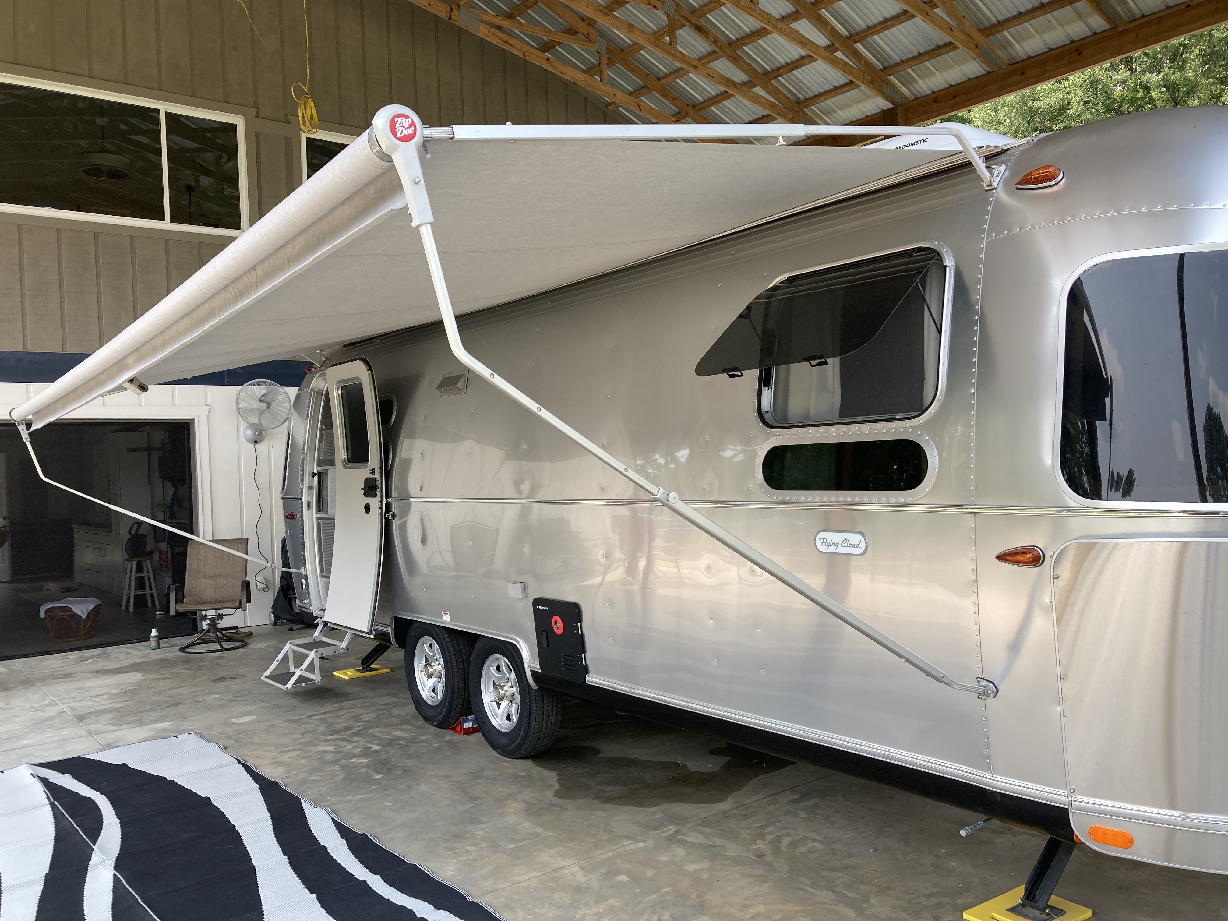2022 Airstream FLYING CLOUD 27FB QUEEN RV