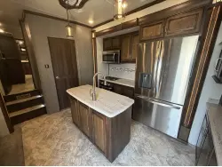 2019 HEARTLAND LANDMARK 365 LM LAFAYETTE