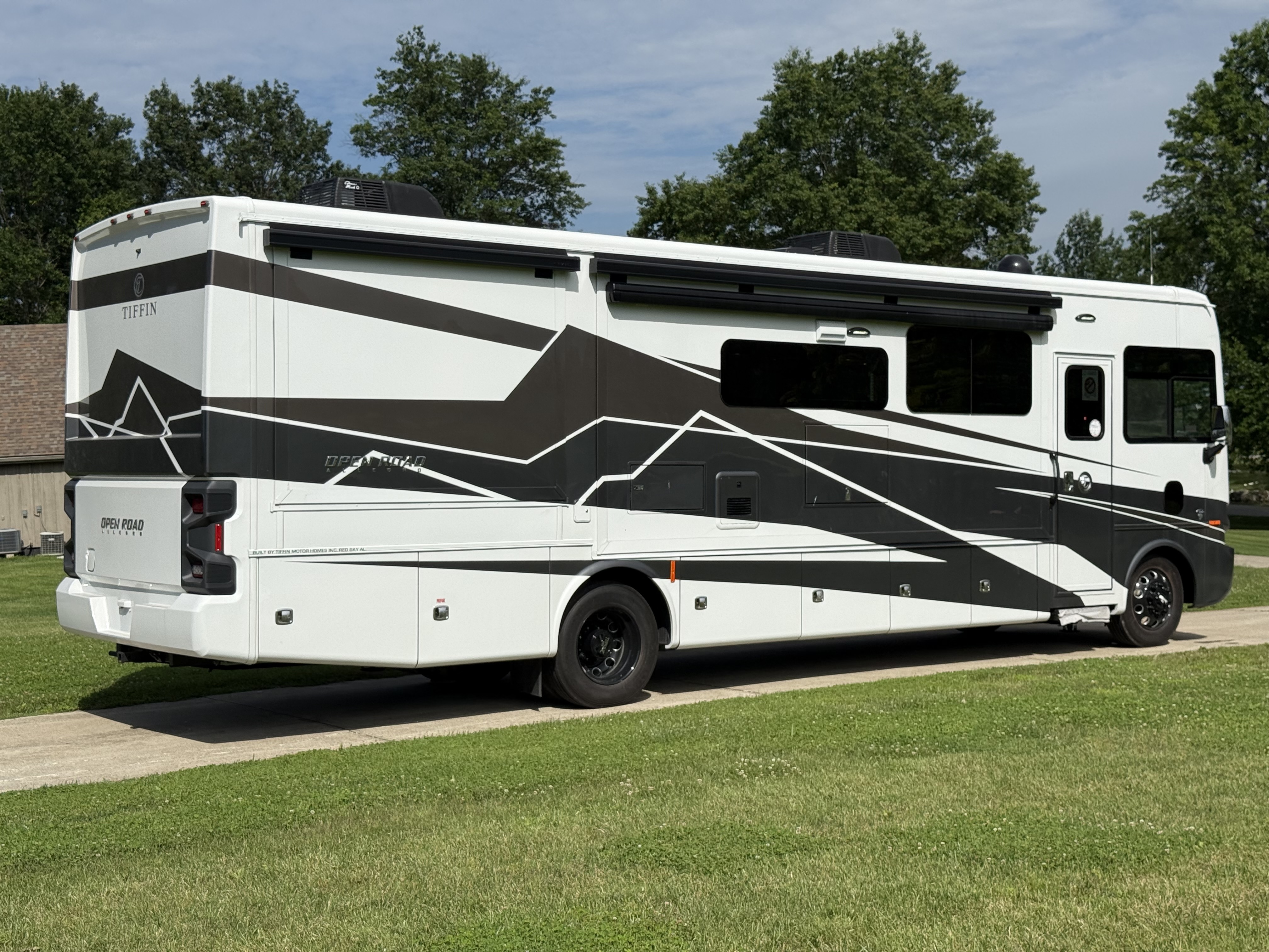 2027 Tiffin Motorhomes ALLEGRO OPEN ROAD 34PA in harrodsburg KY
