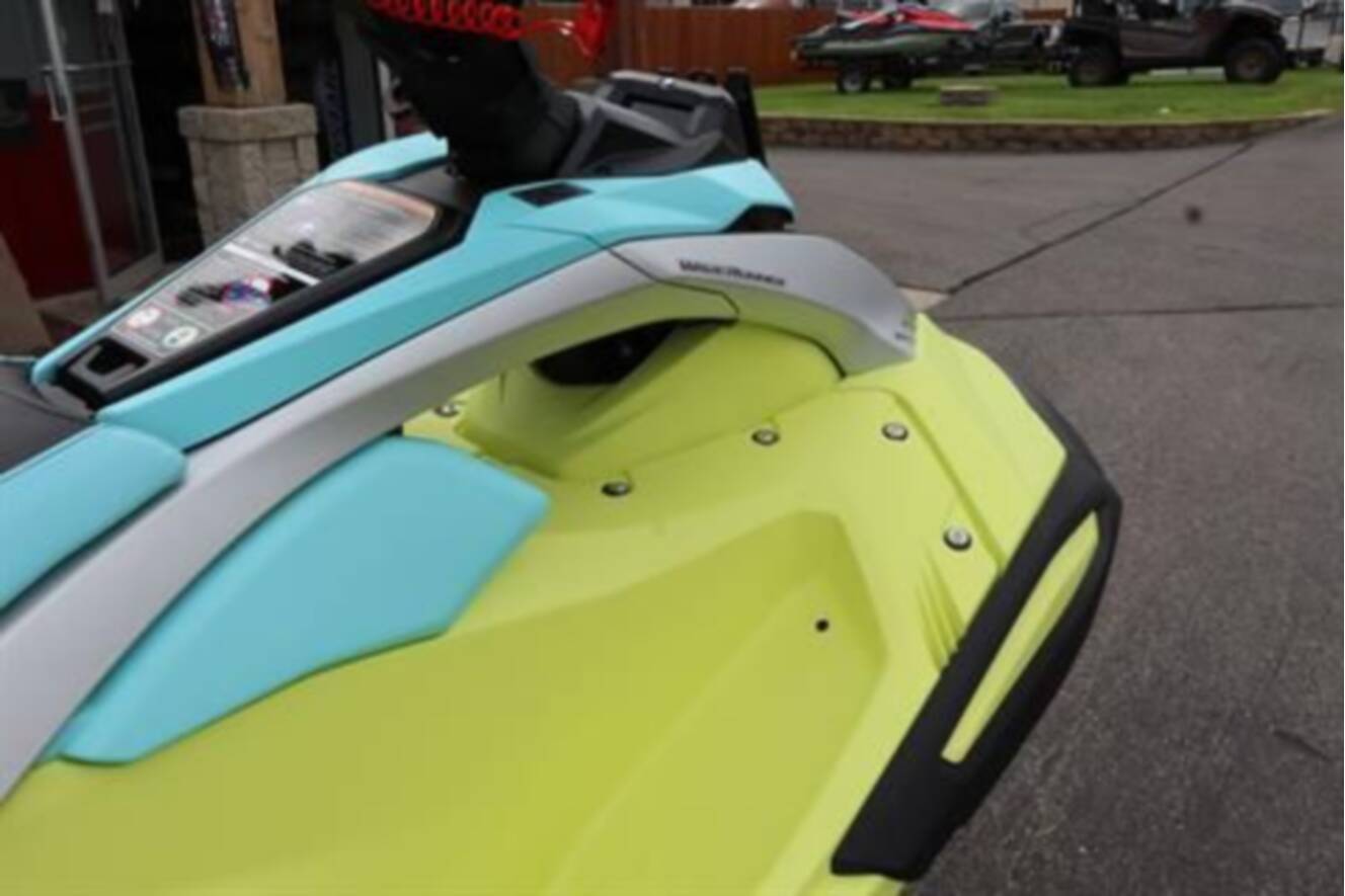 A photo of this 2025 Yamaha JetBlaster PRO 2-Up