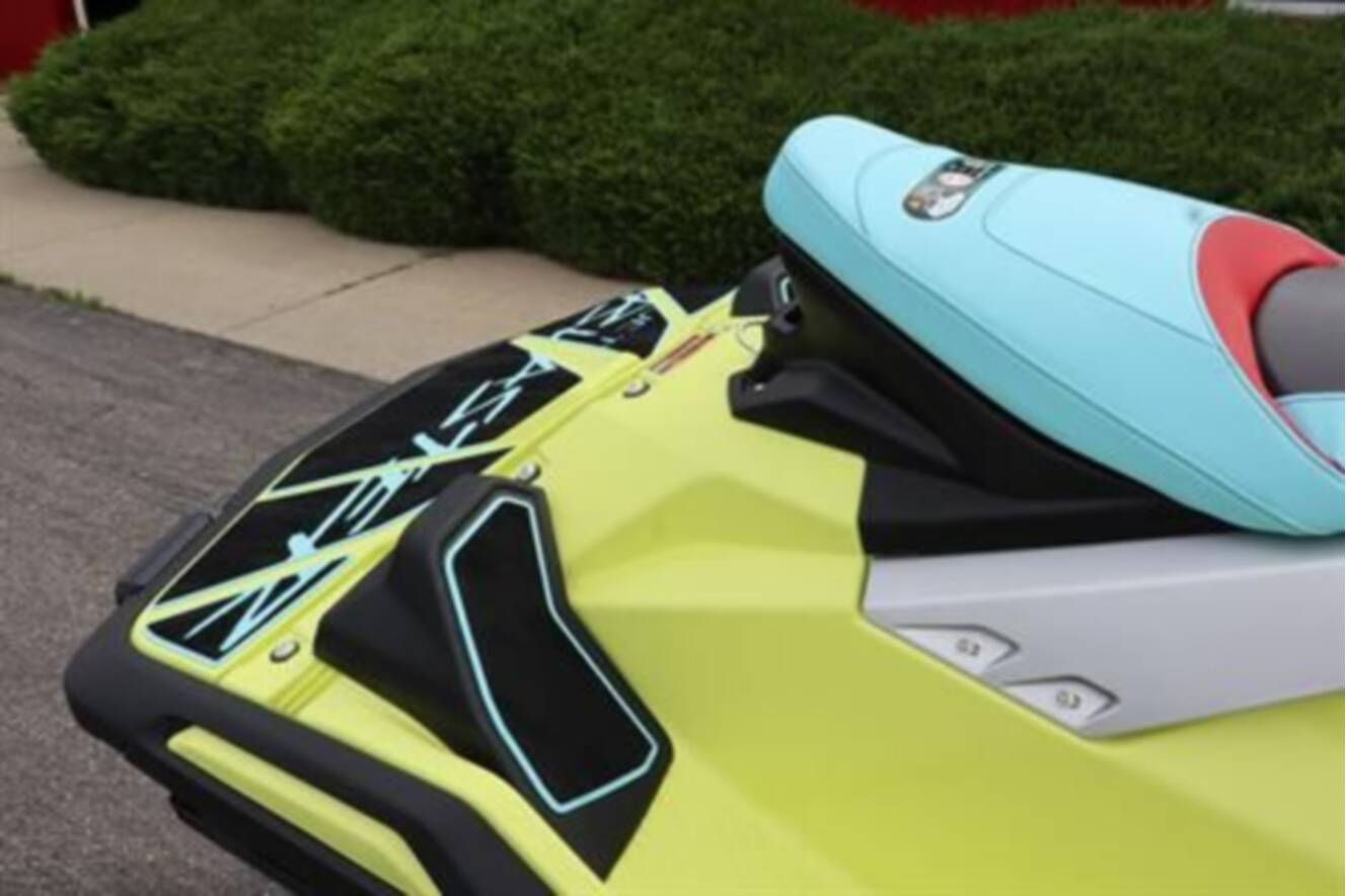A photo of this 2025 Yamaha JetBlaster PRO 2-Up