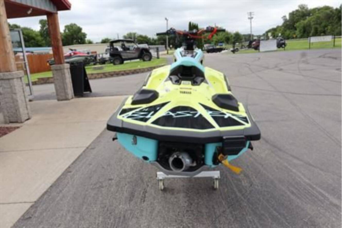 A photo of this 2025 Yamaha JetBlaster PRO 2-Up