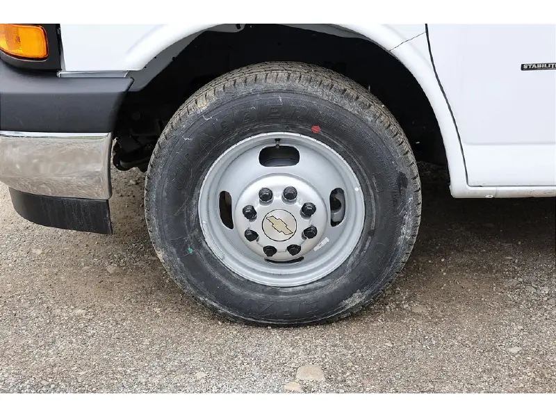 2026 CHEVROLET Express 3500